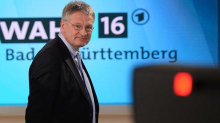 AfD-Sprecher Jörg Meuthen will mittelfristig Koalitionen mit etablierten Parteien eingehen.