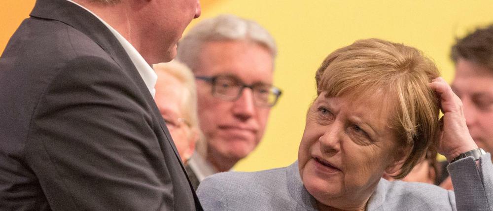 Der Spitzenkandidat der CDU, Bernd Althusmann, und Bundeskanzlerin Angela Merkel.