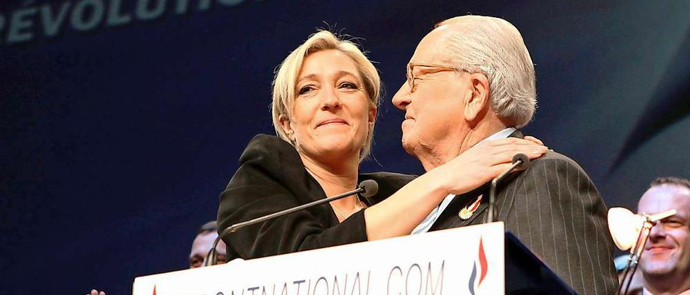 Klone am rechten Rand: Marine Le Pen mit ihrem Vater und Vorgänger.