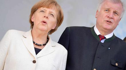 Kanzlerin Angela Merkel und CSU-Chef Horst Seehofer