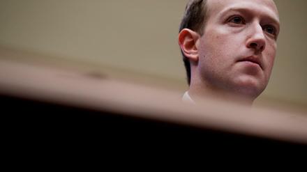Facebook-Chef Mark Zuckerberg während einer Anhörung des Energie- und Handelsausschusses des US-Repräsentantenhauses im Kapitol.