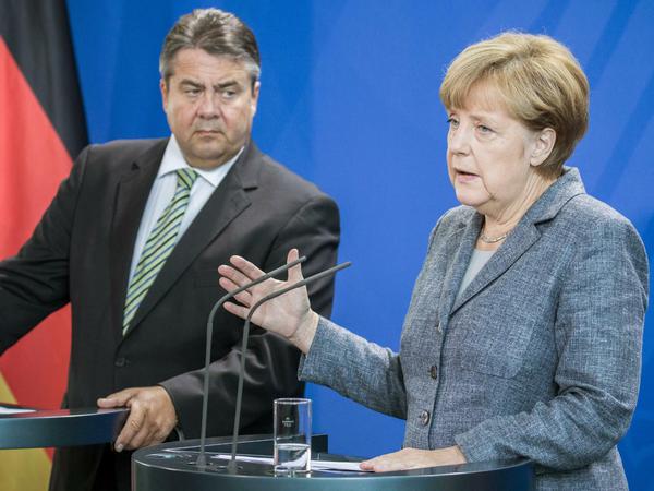 Angela Merkel und Sigmar Gabriel erläuterten am Montag im Kanzleramt die Ergebnisse des Koalitionsausschusses zur Flüchtlingskrise.