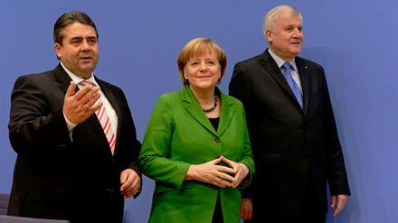 Gabriel, Merkel, Seehofer - nachdem sie den Koalitionsvertrag unterzeichnet hatten.