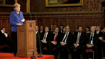 Die Bundeskanzlerin bei ihrer Rede vor den britischen Parlamentariern.