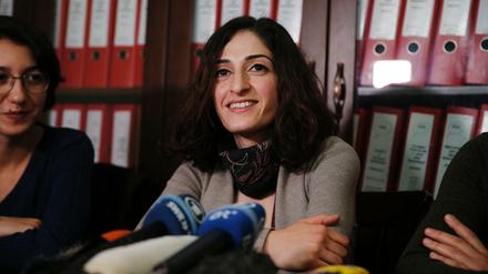 Die deutsche Journalistin Mesale Tolu nach ihrer Freilassung vor Weihnachten.