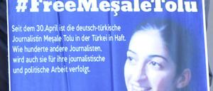 Auch die deutsche Journalistin Mesale Tolu hat ihren Sohn mit in der Haft.