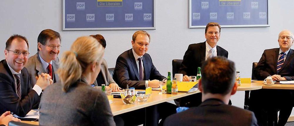 Helmut Metzner (l) war Büroleiter von Parteichef Guido Westerwelle in der FDP-Bundesgeschäftsstelle.