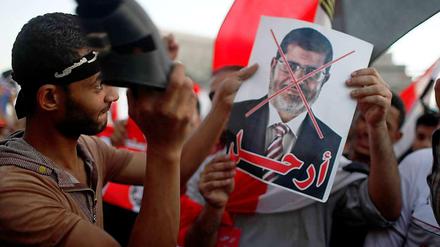 Vor dem Sturz durch das Militär gab es starke öffentliche Proteste gegen Mursi.