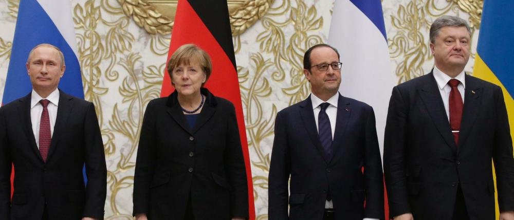 Neues Treffen: Wladimir Putin (l-r), Angela Merkel, Francois Hollande und Petro Poroschenko (hier am 11.02.2015 )