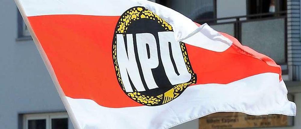 Die rechtsextreme Partei NPD hat all ihren Mitarbeitern in der Berliner Parteizentrale gekündigt - wegen finanzieller Probleme.
