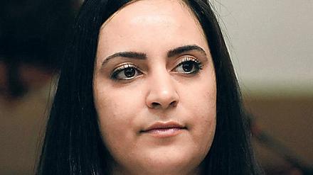 Die Tochter eines der NSU-Mordopfer, Gamze Kubasik, im Gerichtssaal im Oberlandesgericht in München.