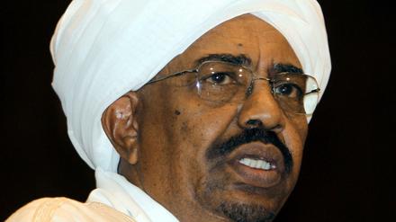 Der Internationalen Strafgerichtshofs in Den Haag wirft dem sudanesischen Präsidenten Omar al Baschir Völkermord vor. 