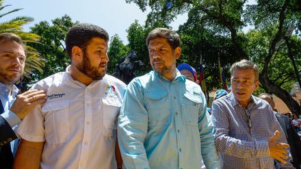 Die Oppositionsführer und Bürgermeister Ramon Muchacho, David Smolansky, Carlos Ocariz und Gerardo Blide (von links nach rechts)    