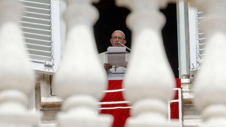 Papst Franziskus stehe an der Seite der Opfer, sagte ein Vatikansprecher. 