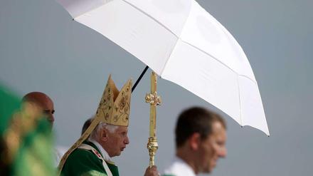 Wohin hat Papst Benedikt die Katholische Kirche geführt?