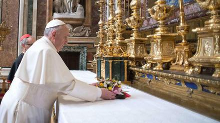 In der Basilika Santa Maria Maggiore betete Franziskus an seinem ersten Morgen als Papst.