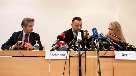 Pressekonferenz am Montag in Dresden: SLpB-Chef Frank Richter (links) und die Pegida-Organisatoren Lutz Bachmann und Kathrin Oertel