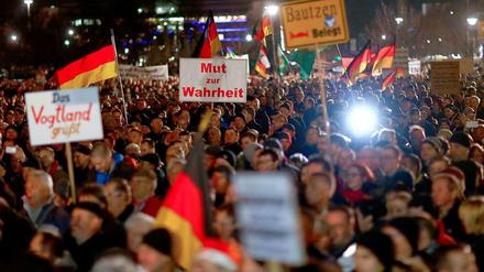 Und wieder folgten Tausende dem "Pegida"-Aufruf und demonstrierten in Dresden.