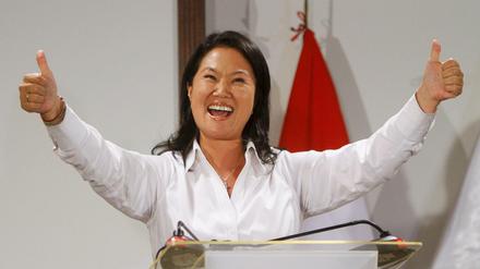 Fast 16 Jahre nach Ende des autokratischen Regimes ihres Vaters (1990-2000), Alberto Fujimori, hat Tochter Keiko gute Chancen, das Präsidentenamt in Peru zu übernehmen. 