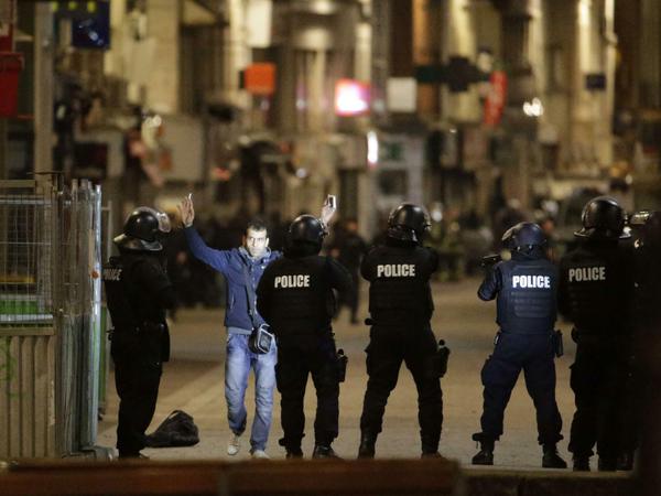 Massiver Polizeieinsatz in Saint-Denis.