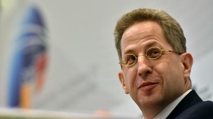 Hans-Georg Maaßen fotografiert am 11.06.2015 in Potsdam (Brandenburg) während einer Pressekonferenz im Rahmen der Sicherheitskonferenz zur Cybersicherheit. 