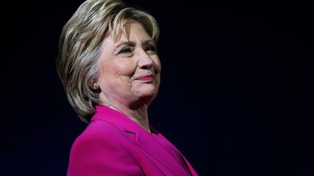 Muss in der E-Mail-Affäre keine juristischen Konsequenzen fürchten: Hillary Clinton.