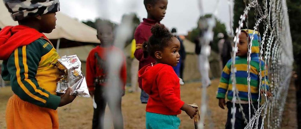 Viele Einwanderer sind wegen der Übergriffe in Primrose bei Johannesburg in ein Rote-Kreuz-Camp geflüchtet.