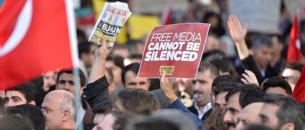 Die EU hält der Türkei einen starken Druck auf die Medien vor.
