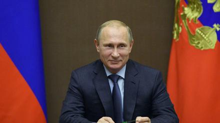 Wladimir Putin beordert seine Truppen von der Grenze zur Ukraine zurück.