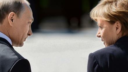 Den Dialog nicht abbrechen: Wladimir Putin und Angela Merkel (hier ein Foto von 2015) trafen sich am Mittwoch in Berlin.