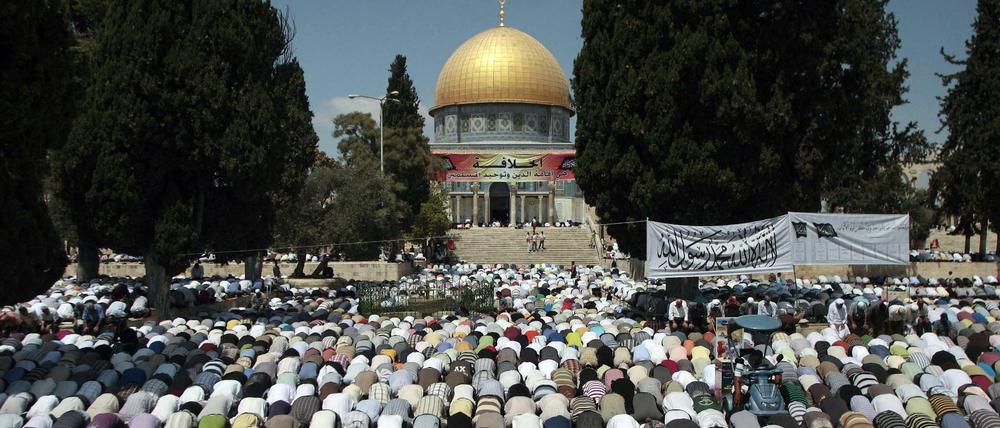 Freitagsgebet vor der Al-Aqsa-Moschee in Jerusalem.