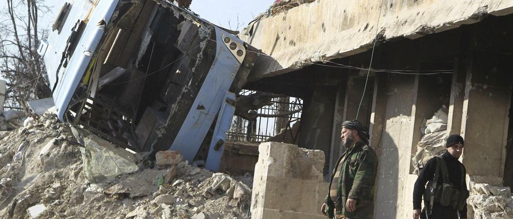 Schon lange kämpfen syrische Regierungstruppen und Rebellen (Bild) um die Kontrolle über Aleppo.