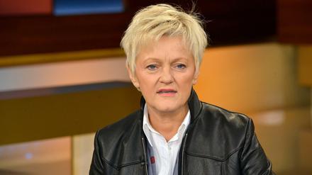 Die Grünen-Politikerin Renate Künast ist das jüngste prominente Fake-News-Opfer. Sie hat Strafanzeige erstattet.