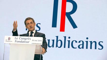 Nicolas Sarkozy auf dem Gründungsparteitag der wegen Skandalen umbenannten Partei "Die Republikaner", die früher UMP hieß.