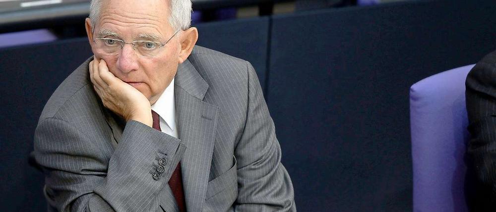 Bundesfinanzminister Wolfgang Schäuble will mit den erwarteten Steuermehreinnahmen die Schuldenlast senken.
