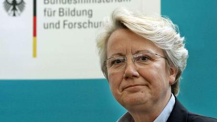 Reaktionen nach Rücktritt: „Es ist tragisch, dass die politische Karriere von Annette Schavan so endet“, meinte der Parlamentarische Geschäftsführer der SPD-Bundestagsfraktion, Thomas Oppermann. 