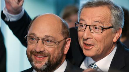 Martin Schulz (l.) unterstützt Jean-Claude Juncker.