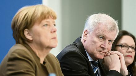 Versäumnisse in aller Offenheit eingestehen? Das dürfte sowohl Kanzlerin Angela Merkel als auch CSU-Chef Horst Seehofer recht schwer fallen. 
