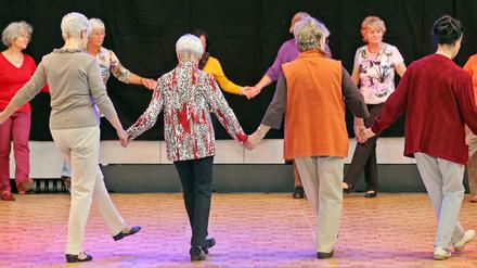 Alt und Spaß dabei. Senioren bleiben in Deutschland immer länger gesund. 