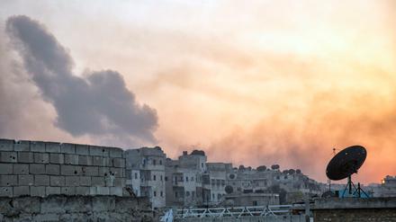 Rauch über Aleppo: Die syrische Stadt ist seit 2012 umkämpft. 