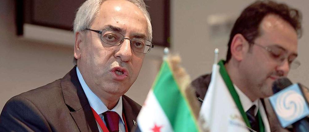 Abdel Basset Sayda ist der Vorsitzende des Syrischen Nationalrates. Anders als das Komitee, das sich während des Aufstandes in Libyen formierte, gilt der SNC nicht als anerkannte Vertretung des syrischen Volkes.