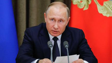 Russlands Präsident Wladimir Putin will die Notizen, die US-Präsident Trump an Russlands Außenminister Lawrow übergab, öffentlich machen. 