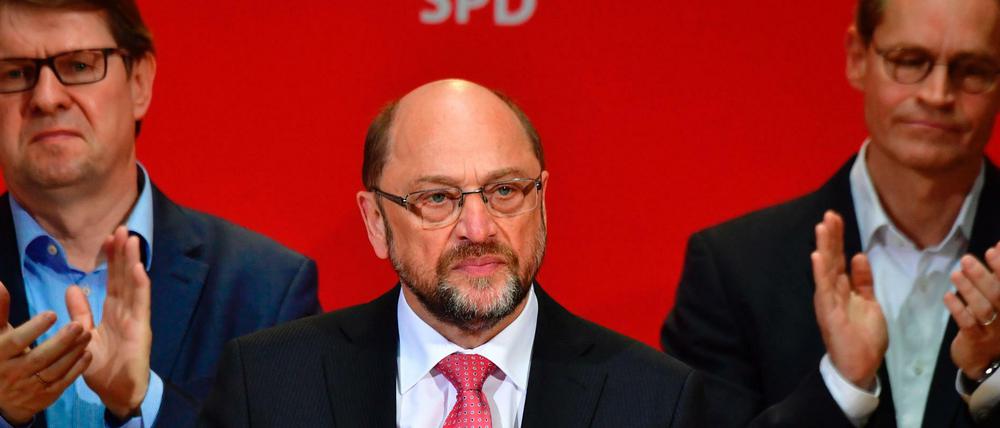 Martin Schulz zwischen Ralf Stegner und Michael Müller.