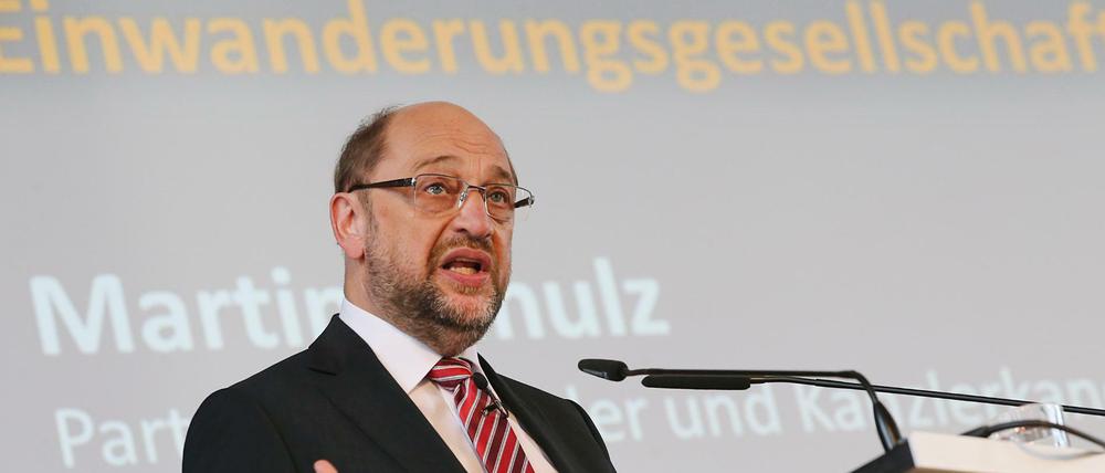 Der SPD-Vorsitzende und Kanzlerkandidat Martin Schulz spricht zum Thema Integration.