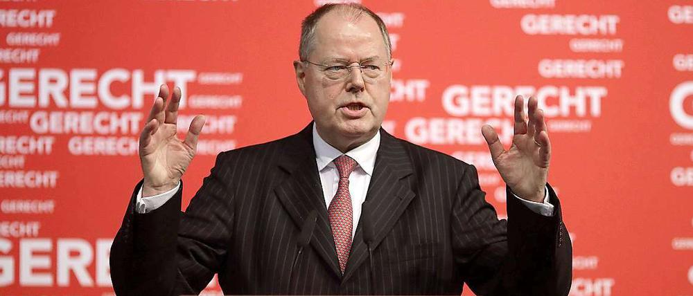 Öffentliches Image. SPD-Kanzlerkandidat Peer Steinbrück arbeitet hart daran, das Bild des arroganten Besserwissers zu korrigieren.