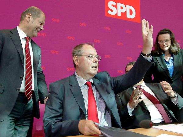 Peer Steinbrück bei der Sondersitzung des Parteivorstandes der SPD in Berlin.