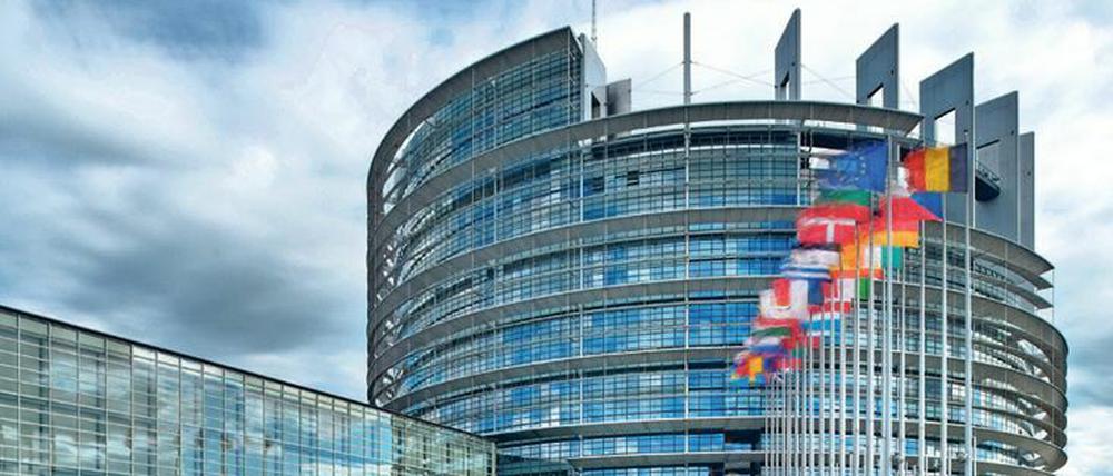 Heiter bis wolkig. Auch der Himmel über dem Europaparlament in Straßburg konnte sich noch nicht entscheiden.