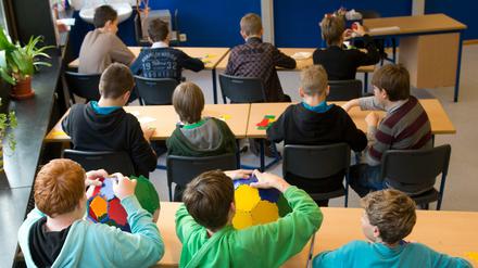 Milliardenforderung: Deutschlands Lehrer wollen mehr Geld von der Politik für die Schulen.