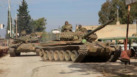 Panzer der syrischen Armee im Osten des Landes. 