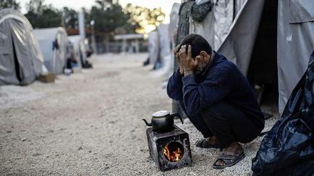 Ohne Hoffnung, ohne Perspektive: Syrische Flüchtlinge in einem Aufnahmelager an der türkischen Grenze.